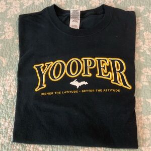 Tee shirt